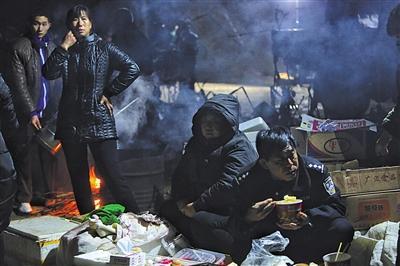 河北男童坠井 爱心接力大救援细节曝光引人泪奔(图)